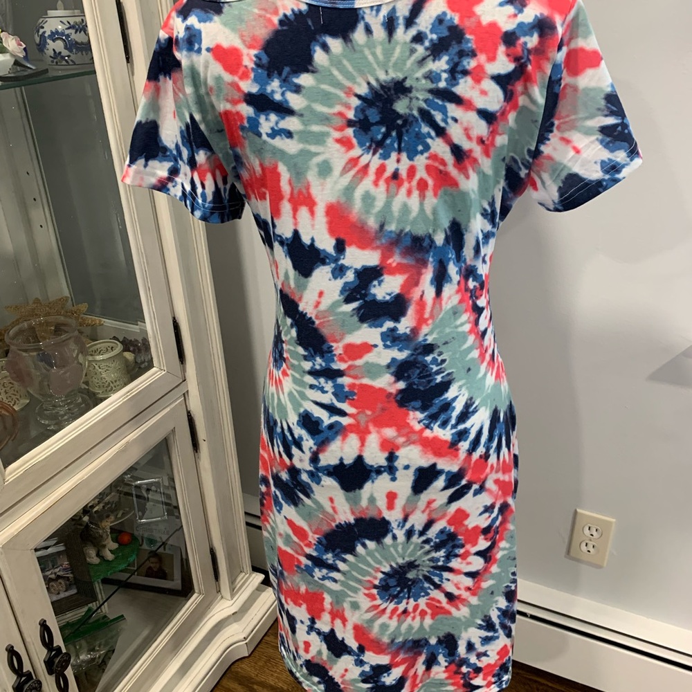 Tie-Dye Midi Dress - Picture 8 of 8